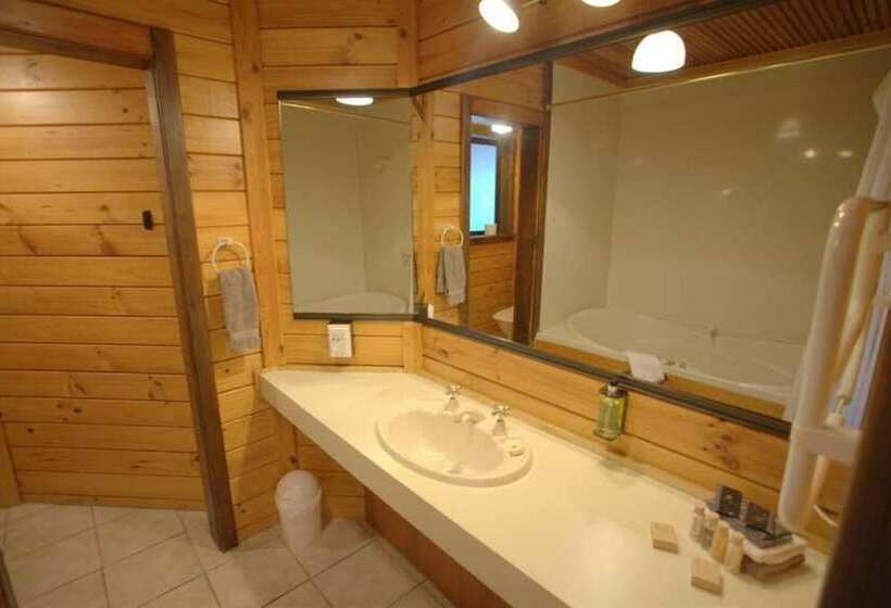 高级套房, Alpine Lodge Motel