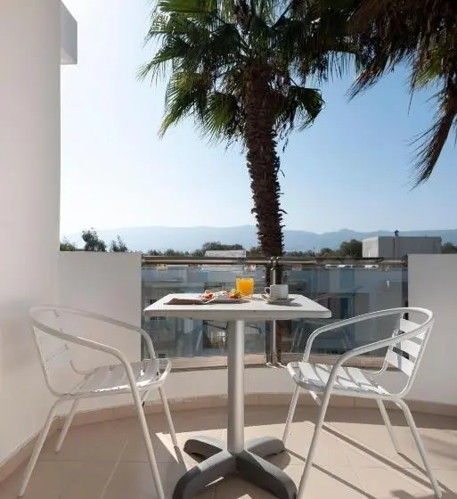 スタンダードスタジオ, Aegean Blu Hotel & Apartments