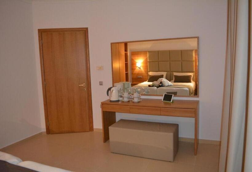 Апартаменты 2 Спальни, Aegean Blu Hotel & Apartments