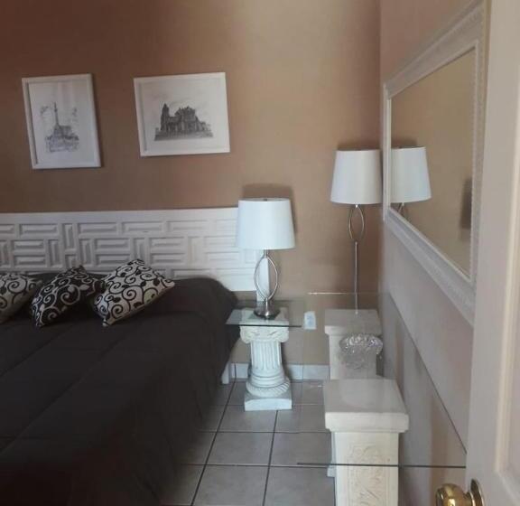 بنجلو ديلوكس, Villa Paraiso