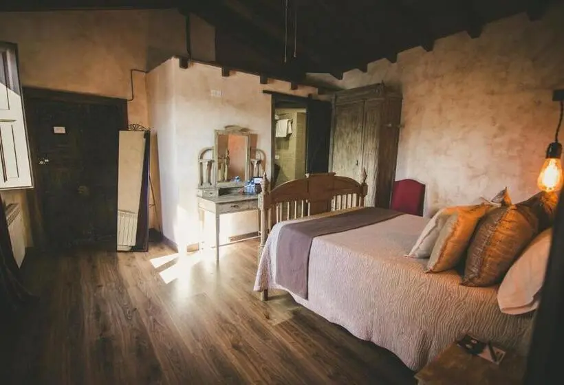 اتاق سوپریور, Rural La Guaja