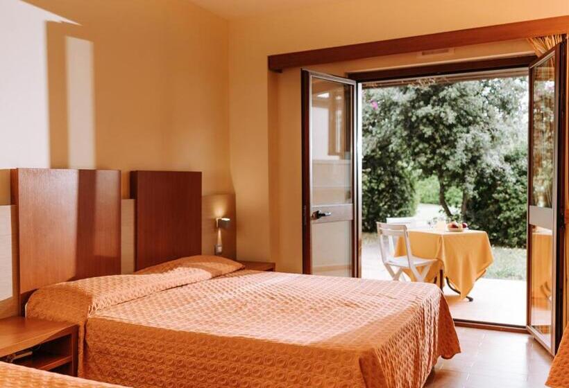 اتاق استاندارد چهار تخته, Valtur Otium Resort