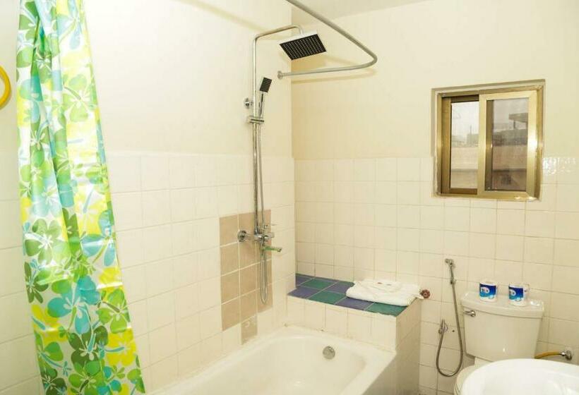 Deluxe Suite King Bed, Mallika Company, Sl