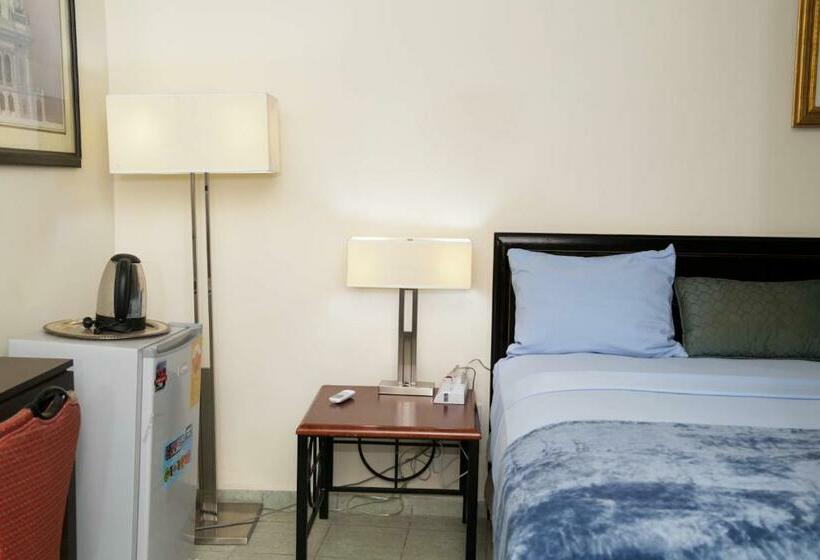 Deluxe Suite King Bed, Mallika Company, Sl