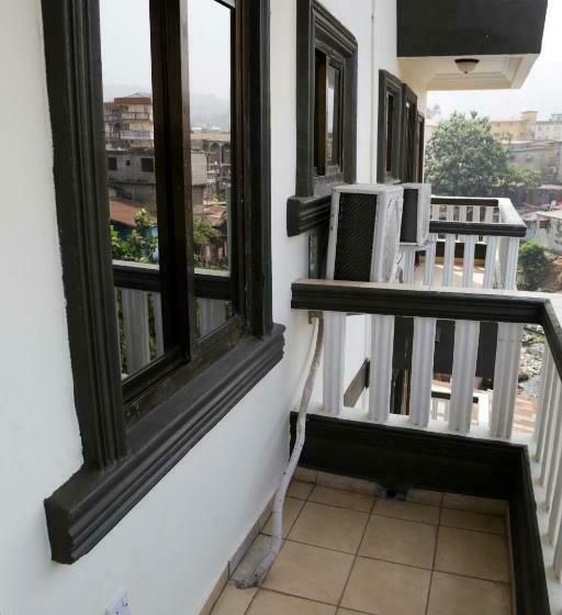 Deluxe Suite King Bed, Mallika Company, Sl