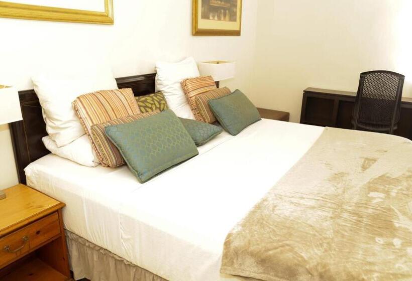 اتاق سوپریور با تخت بزرگ, Mallika Company, Sl