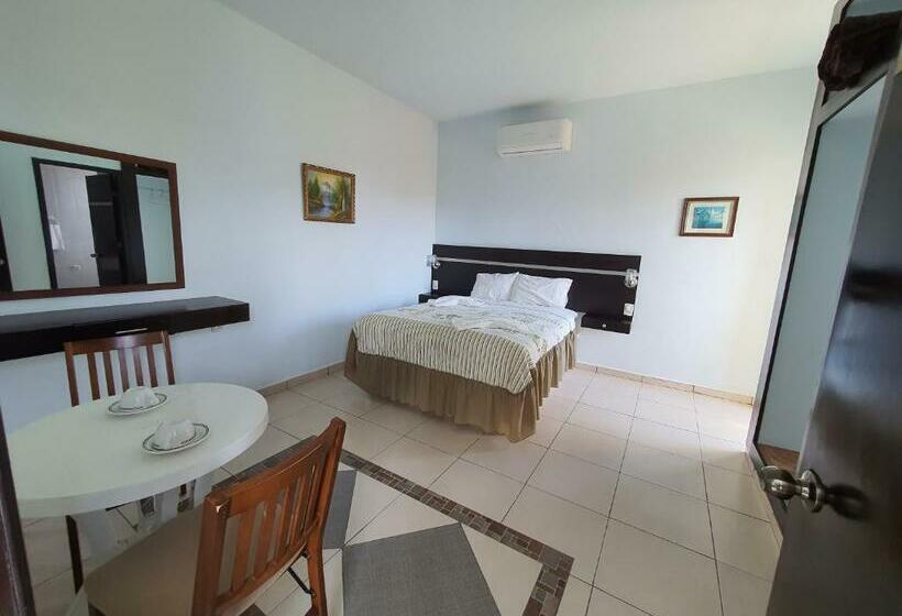 غرفة قياسية فردية, Miramar