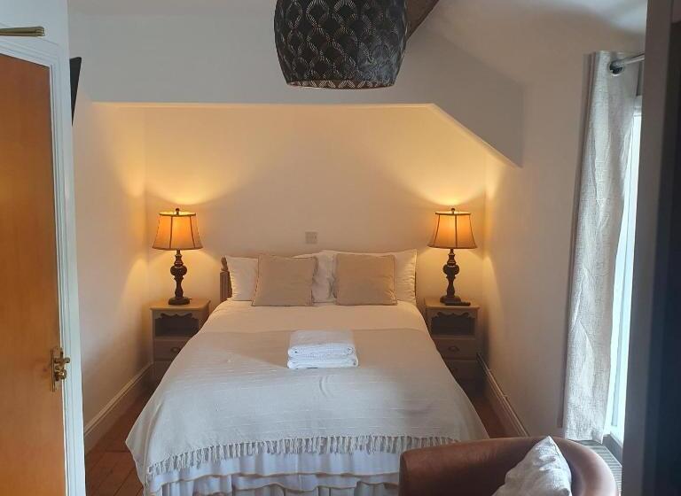 غرفة قياسية, The Moorcock Inn