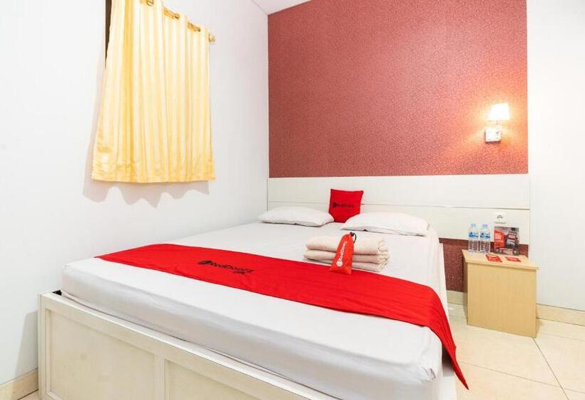 Номер Стандарт, Reddoorz Plus @ Jalan Pumorow Manado