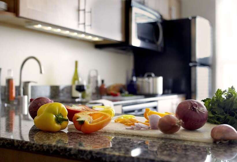 Люкс 2 Спальни, Hyatt House Scottsdale Old Town