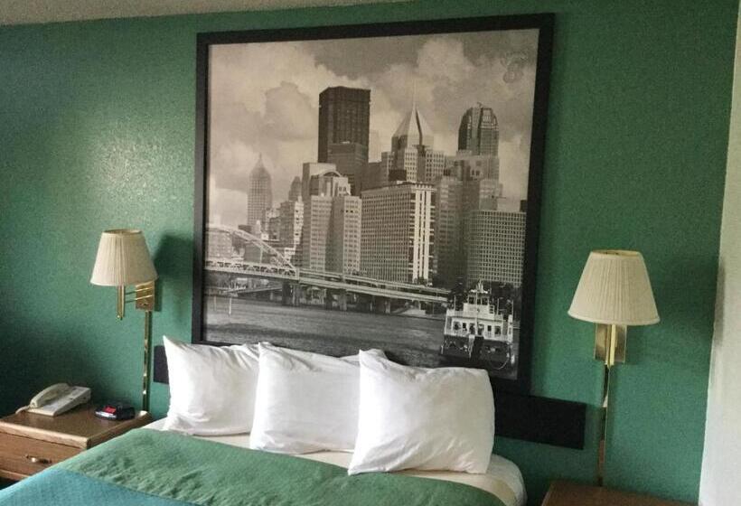 Mozgáskorlátozott Standard Szoba, Super 8 By Wyndham New Stanton