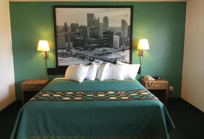 Deluxe Suite King-Size Franciággyal, Super 8 By Wyndham New Stanton