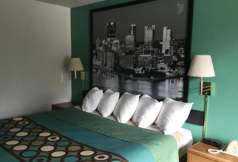 Standard Szoba King Size Bed, Super 8 By Wyndham New Stanton