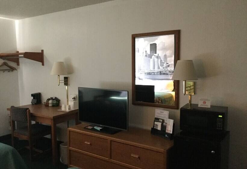 Standard Szoba 2 Franciaággyal, Super 8 By Wyndham New Stanton