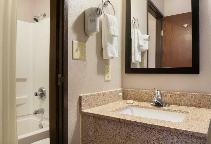 ２ダブルベッドのスタンダードルーム, Super 8 By Wyndham Rantoul