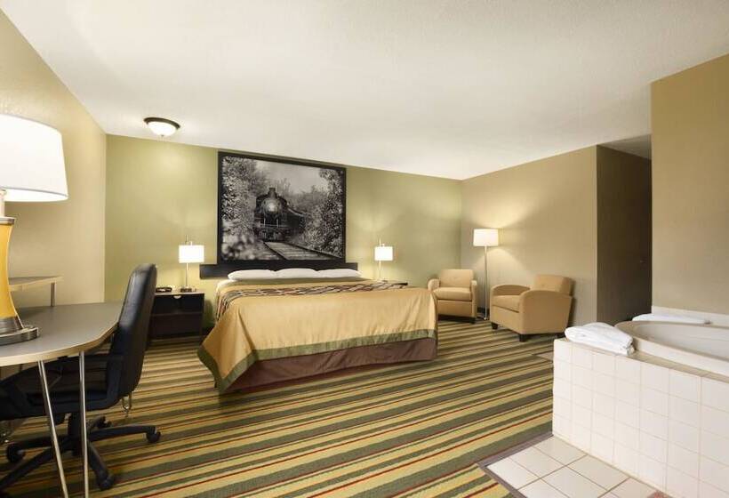 デラックススタジオ, Super 8 By Wyndham Rantoul