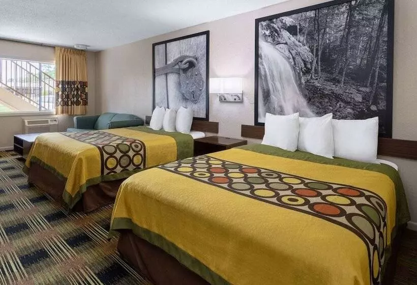 اتاق لوکس, Super 8 By Wyndham Williamsburg/historic Area