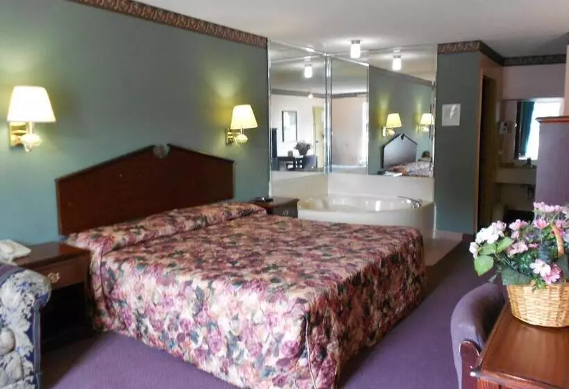 キングサイズベッドのスタンダードルーム, Executive Inn & Suites   Covington