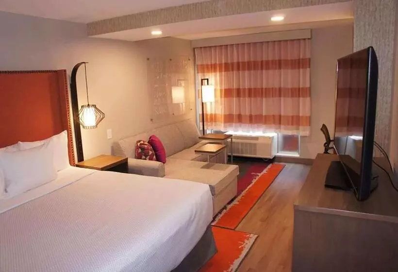 キングサイズベッドのデラックスルーム, La Quinta Inn & Suites By Wyndham Perry