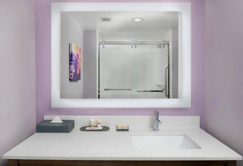 غرفة قياسية سرير كينج, La Quinta Inn & Suites By Wyndham Perry