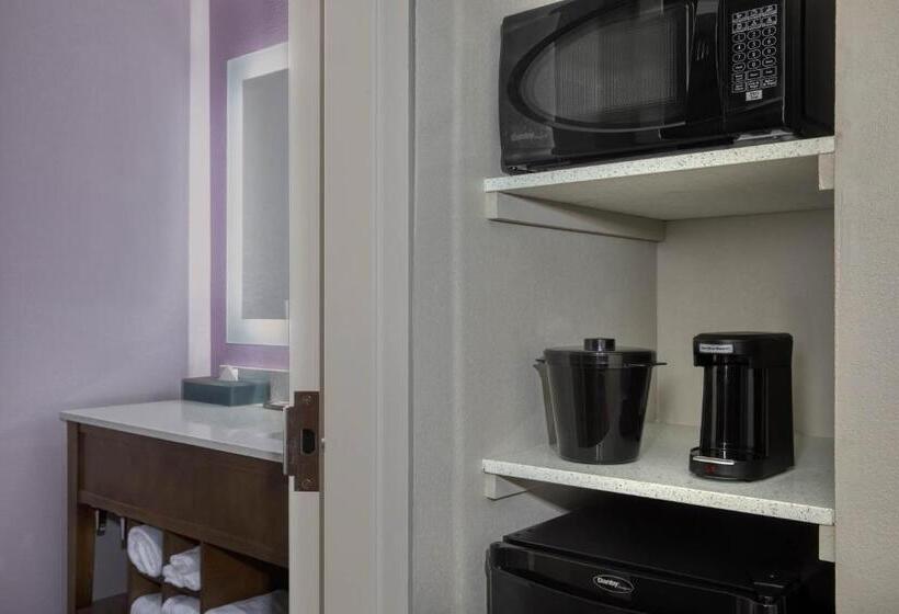 Стандартный Номер Кровать Кинг, La Quinta Inn & Suites By Wyndham Perry