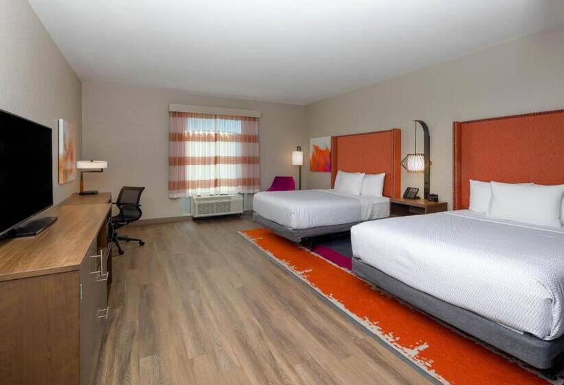 Номер Стандарт, La Quinta Inn & Suites By Wyndham Perry