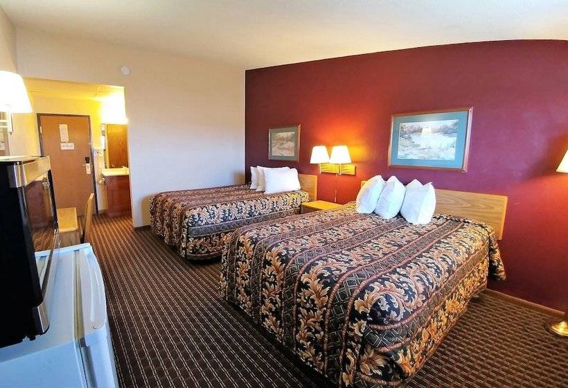 Номер Стандарт 2 Двуспальные Кровати, Red Carpet Inn  Windom