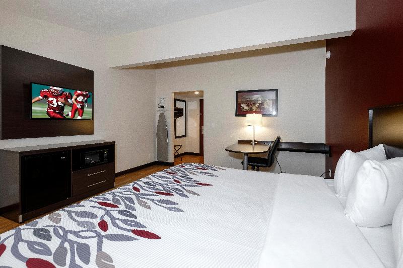 キングサイズベッドのスーペリアルーム, Red Roof Inn Vermillion  U Of South Dakota