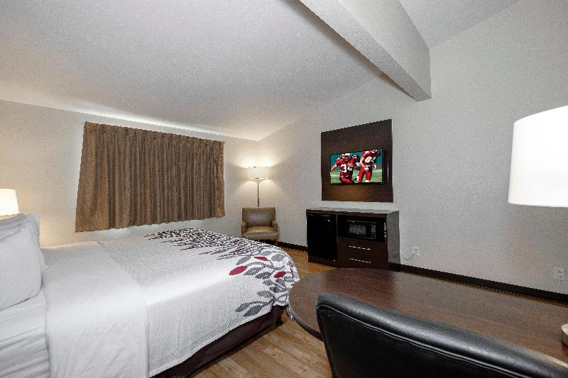 Номер Superior Кровать Кинг, Red Roof Inn Vermillion  U Of South Dakota