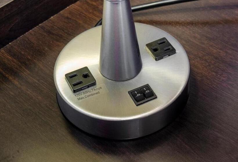 キングサイズベッドのスーペリアルーム, Red Roof Inn Vermillion  U Of South Dakota