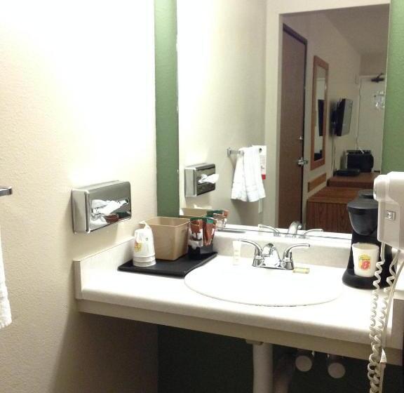 디럭스 룸, Super 8 By Wyndham Barstow