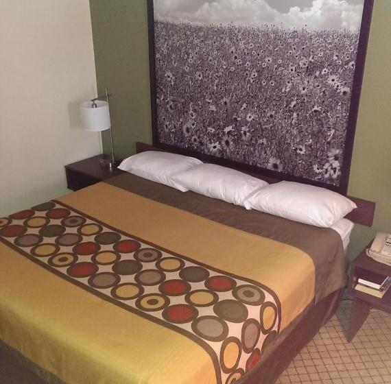 غرفة قياسية سرير كينج, Super 8 By Wyndham Craig