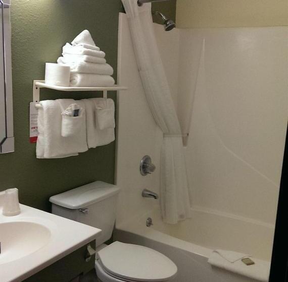 غرفة قياسية سرير كينج, Super 8 By Wyndham Craig