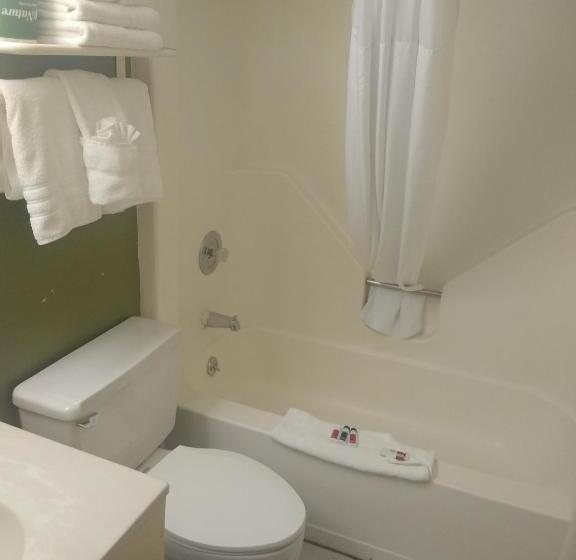 غرفه قياسيه سريرين مزدوجين, Super 8 By Wyndham Craig