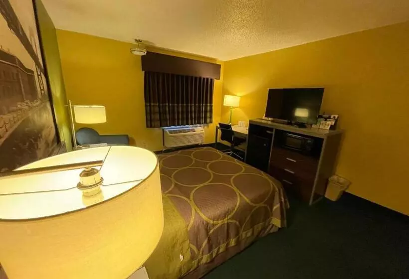 身障者適用スタンダードルーム, Super 8 By Wyndham Van Buren/ft. Smith Area