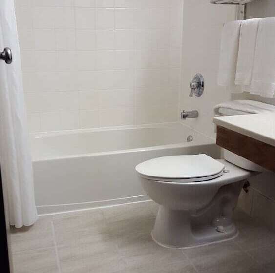 חדר סטנדרט שתי מיטות זוגיות, Super 8 By Wyndham Waynesboro