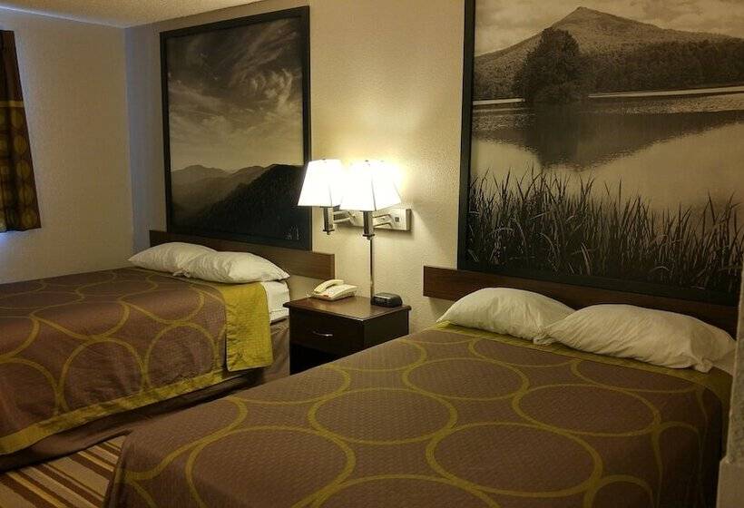 Номер Стандарт 2 Двуспальные Кровати, Super 8 By Wyndham Waynesboro