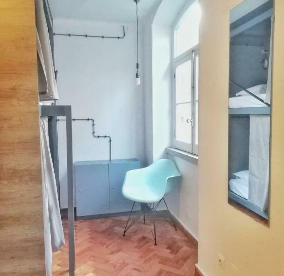 تختخواب در اتاق مشترک, Draft Hostel & Rooms