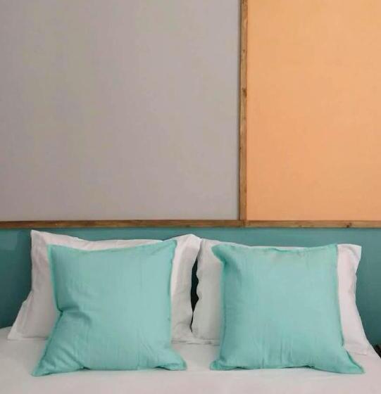 اتاق استاندارد با سرویس بهداشتی مشترک, Draft Hostel & Rooms