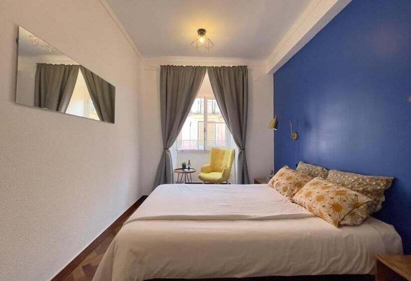 اتاق استاندارد با سرویس بهداشتی مشترک, Draft Hostel & Rooms