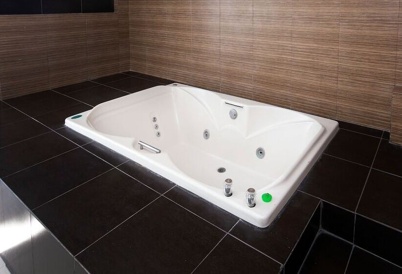 חדר דלוקס, Euro Confort,pachuca