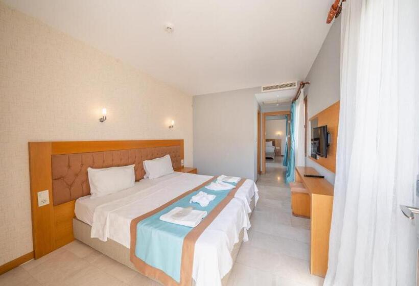 Семейный Номер, Majeste Hotel Bodrum