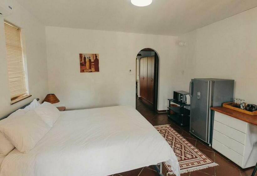 패밀리 룸, Golden Candle Guest House