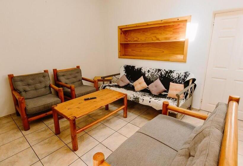 Апартаменты 1 Спальня Вид на Сад, Golden Candle Guest House