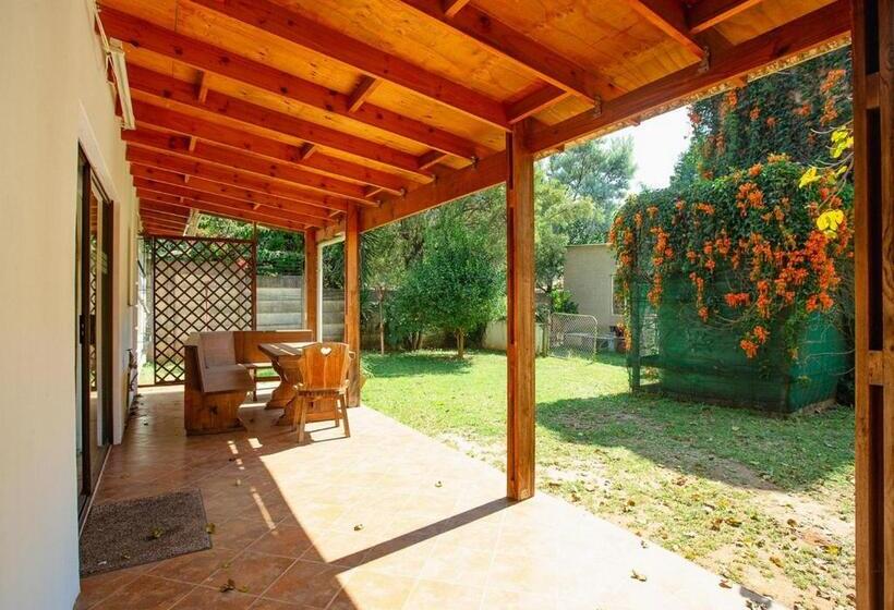 带1个卧室带花园景观的公寓, Golden Candle Guest House