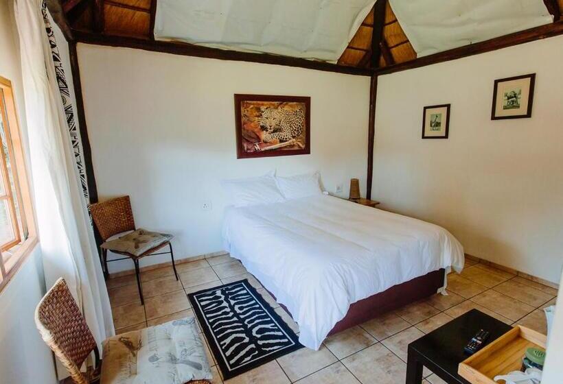 经济房, Golden Candle Guest House