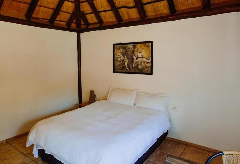 经济房, Golden Candle Guest House