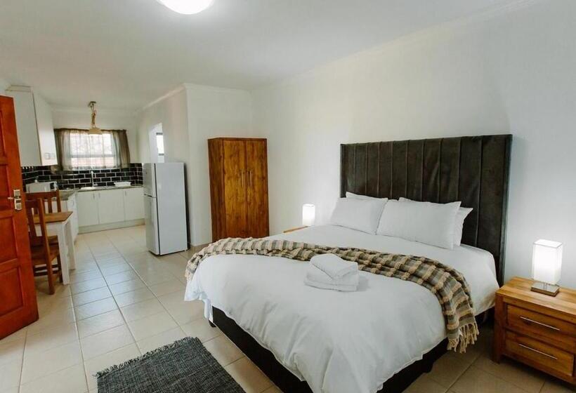 豪华套房, Golden Candle Guest House