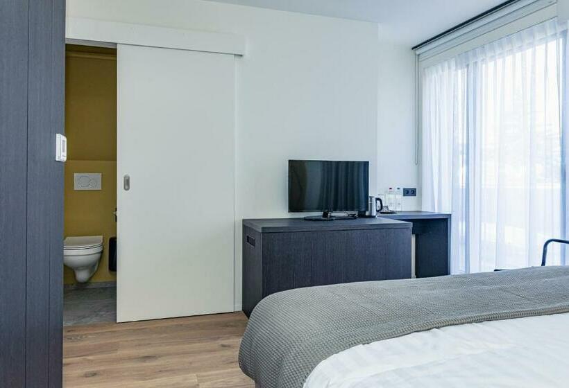 标准间, De Jachthoorn