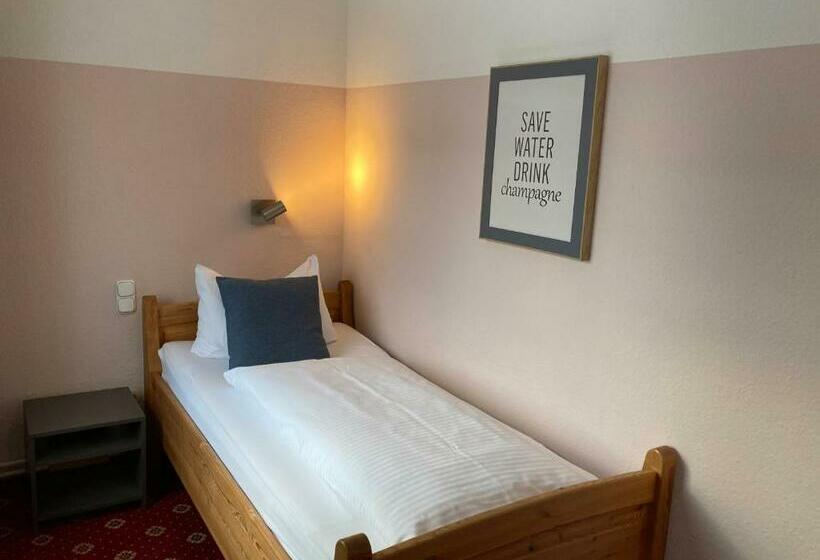 Номер Стандарт Индивидуальный, Und Restaurant Landhaus Veranstaltungshaus